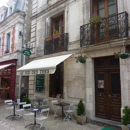 Chambres D'hotes Au Nid Des Thes *