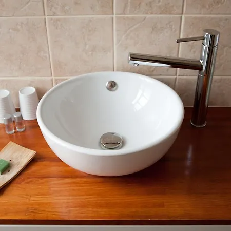 Chambres D'hotes Au Nid Des Thes Bed and Breakfast *