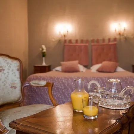 Chambres D'hotes Au Nid Des Thes Bed and Breakfast *