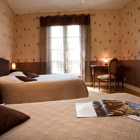 Chambres D'hotes Au Nid Des Thes Bed & Breakfast Brantôme